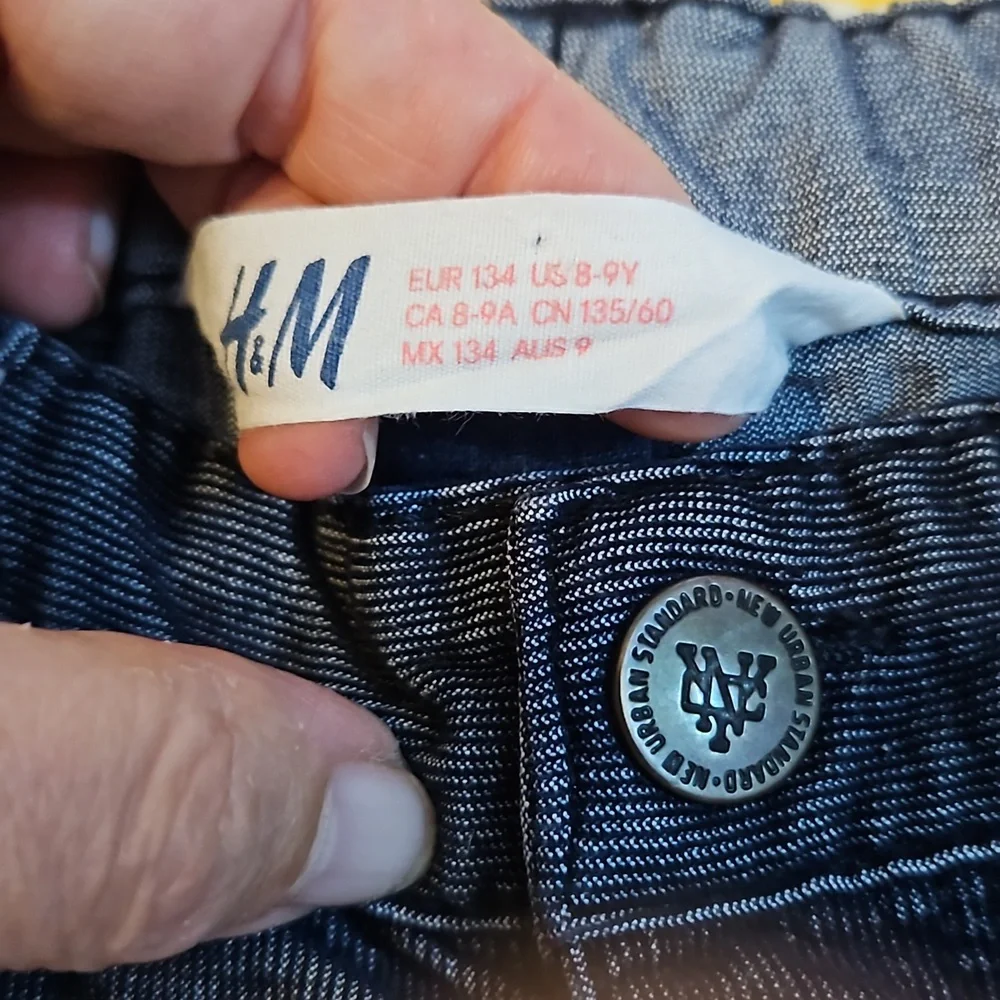 Boys adjustable waist 8-9 yrs dark grey / black fine corduroy trousers see pics - Picture 2 of 12